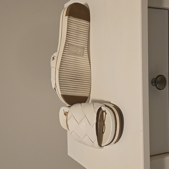 Sandals - Picture 3 of 3